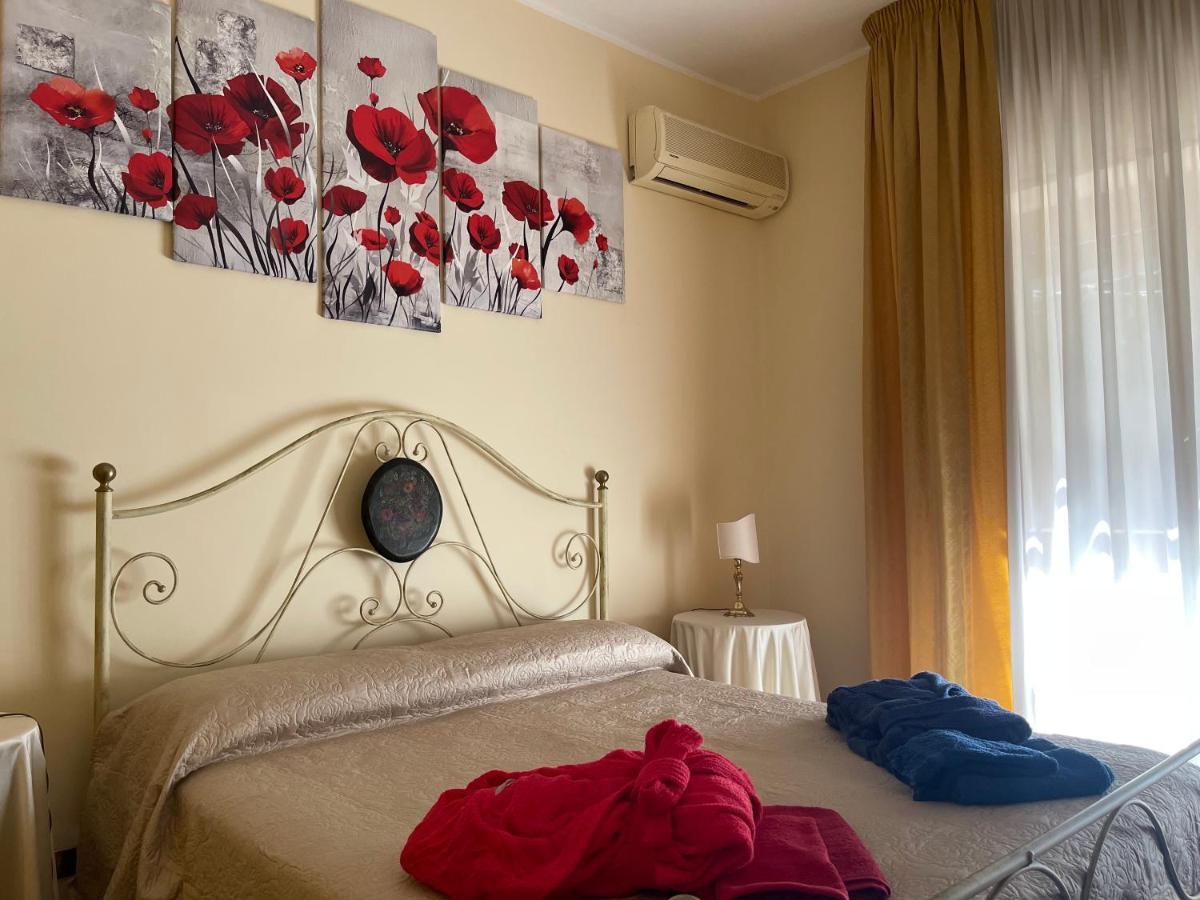 Lady House Lägenhet Reggio di Calabria Exteriör bild