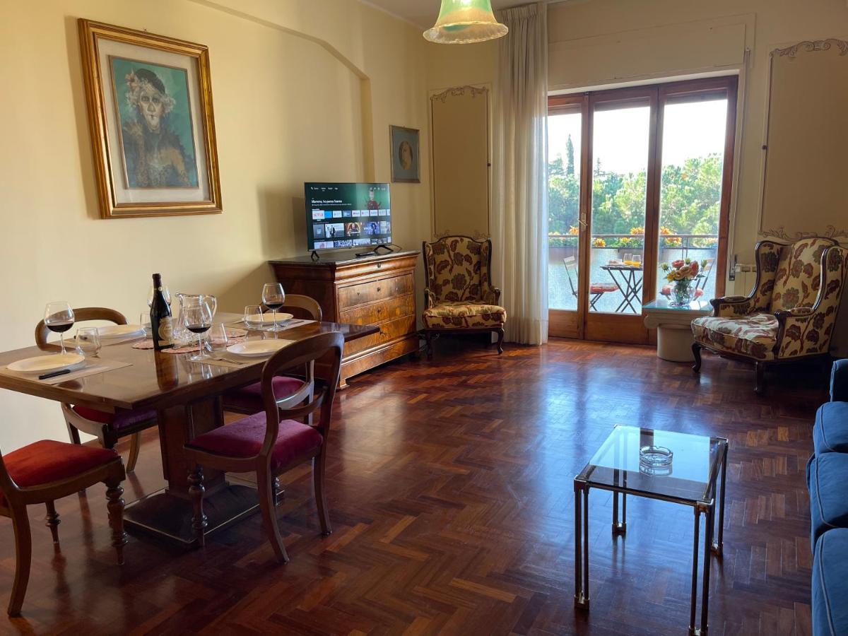 Lady House Lägenhet Reggio di Calabria Exteriör bild